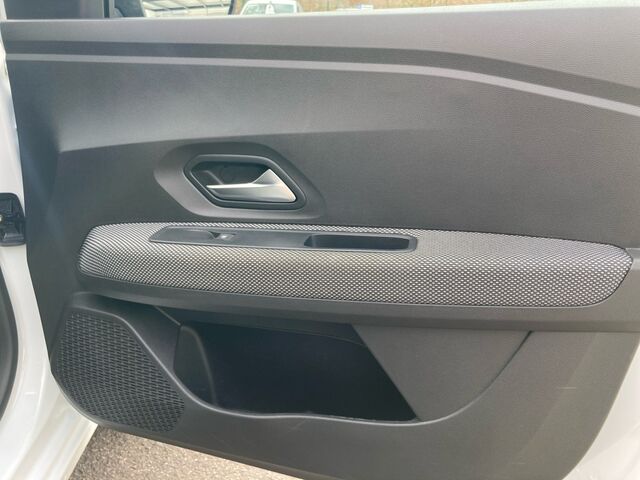 DACIA Sandero Stepway Expression+ Ansicht 17 für Fahrzeugdetailseite