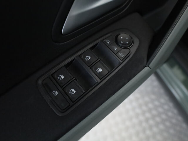 DACIA Duster 1.6 Hybr. 140 Extreme+ Ansicht 8 für Fahrzeugdetailseite
