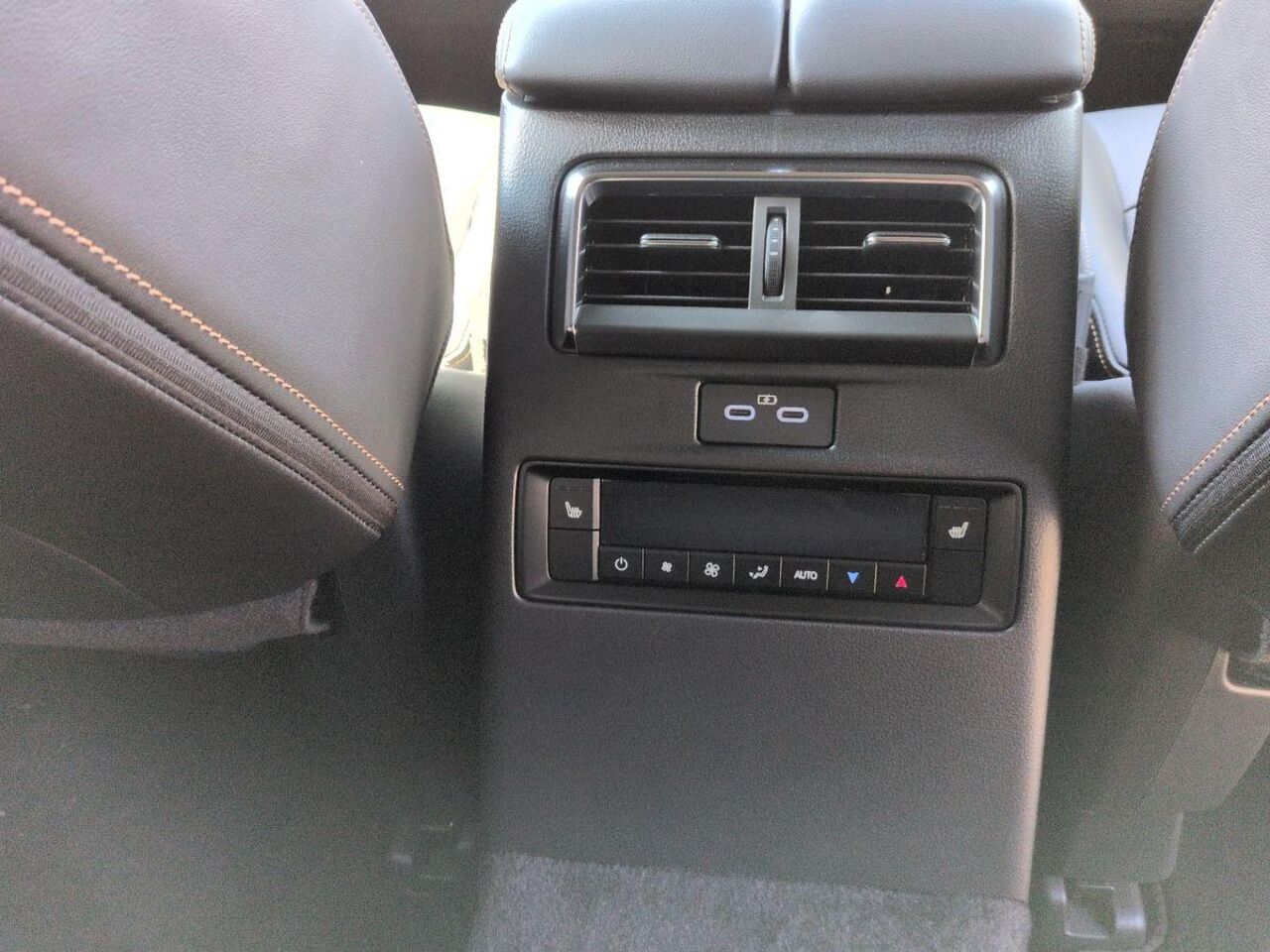 MAZDA CX-80 3.3l 254PS AWD HOMURA Plus*7-Sitzer*PANO* Ansicht 12 für Fahrzeugdetailseite