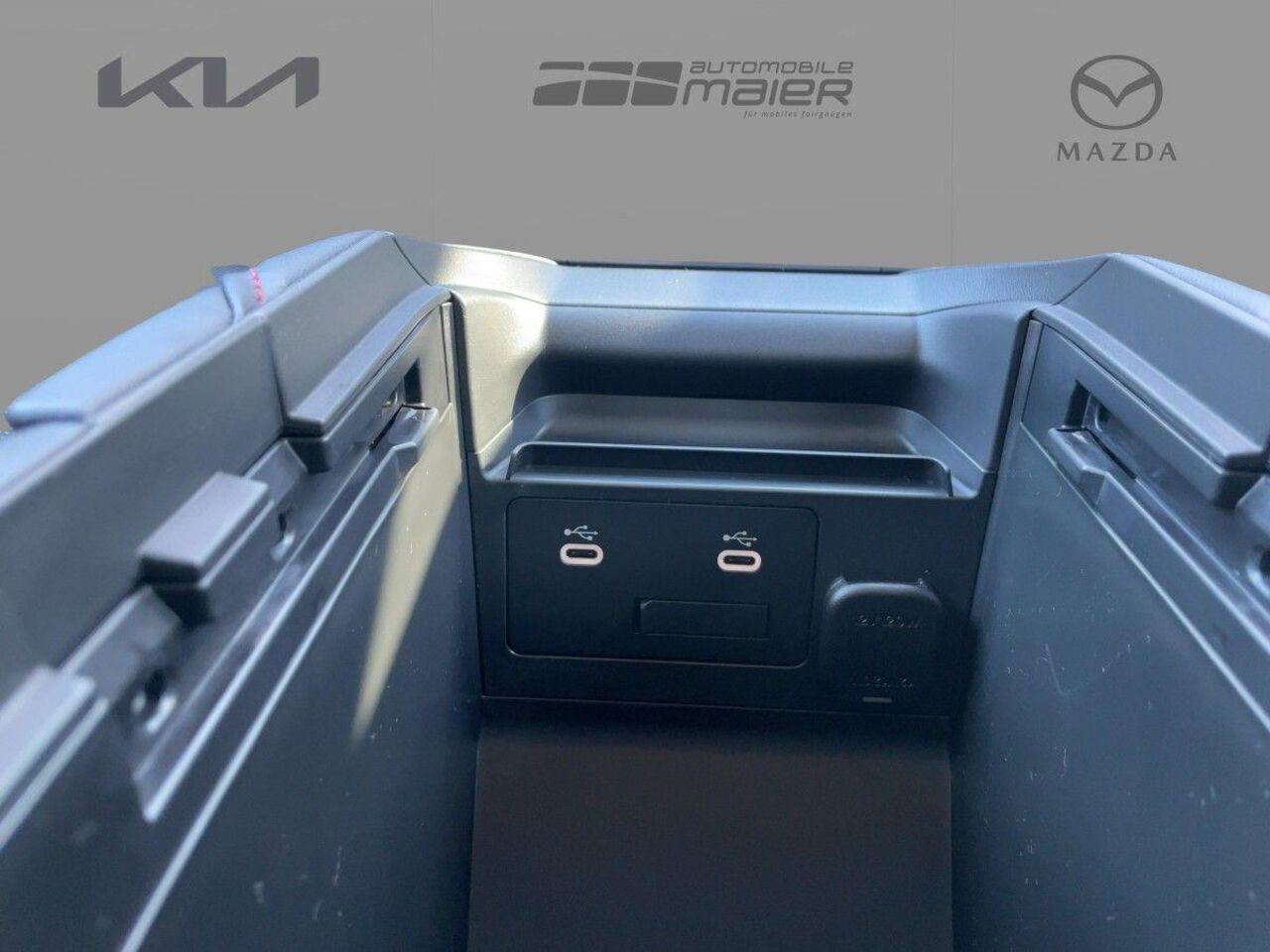 MAZDA CX-30 2.5 SKYACTIV-G HOMURA 140PS FWD *LED*NAVI* Ansicht 11 für Fahrzeugdetailseite