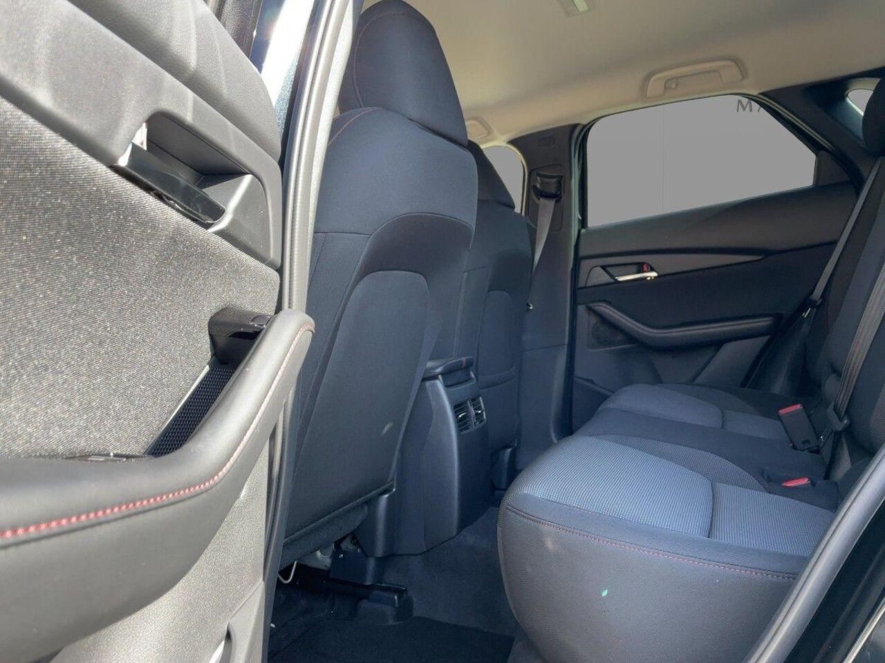 MAZDA CX-30 2.5 SKYACTIV-G HOMURA 140PS FWD *LED*NAVI* Ansicht 7 für Fahrzeugdetailseite
