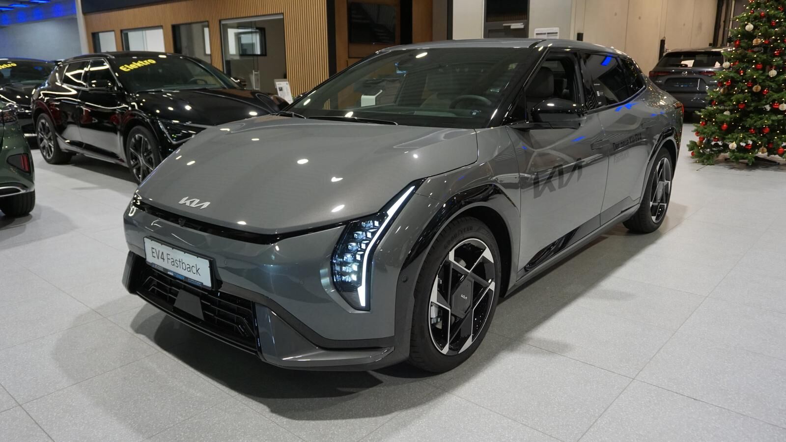 KIA EV4 FB GT-Line*DriveP10*ComfortP11*ConnectP12 Ansicht 2 für Fahrzeugdetailseite