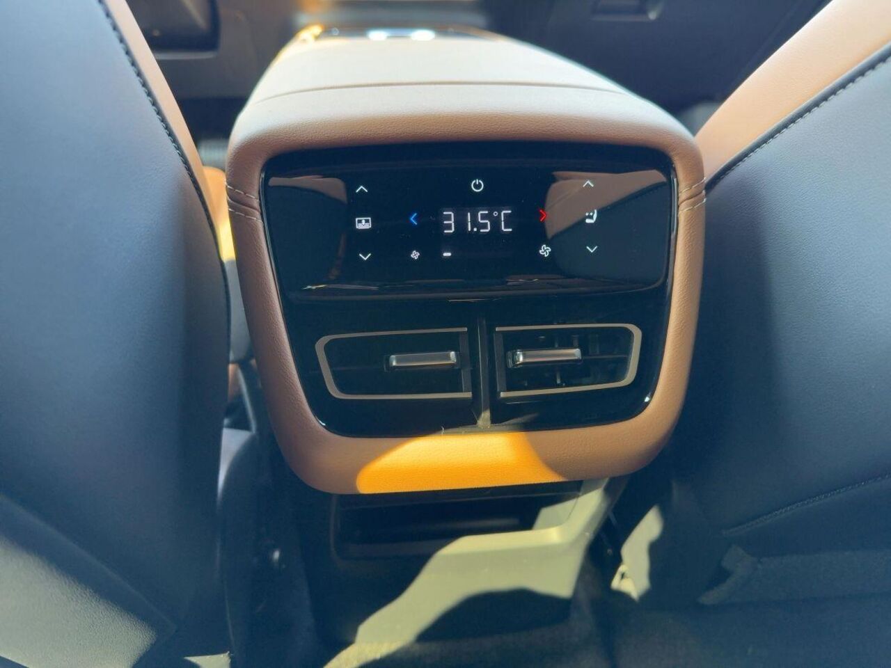 MAZDA 6e TAKUMI PLUS 68,8 kWh *LEDER*PANORAMA*AMBIENTE Ansicht 11 für Fahrzeugdetailseite