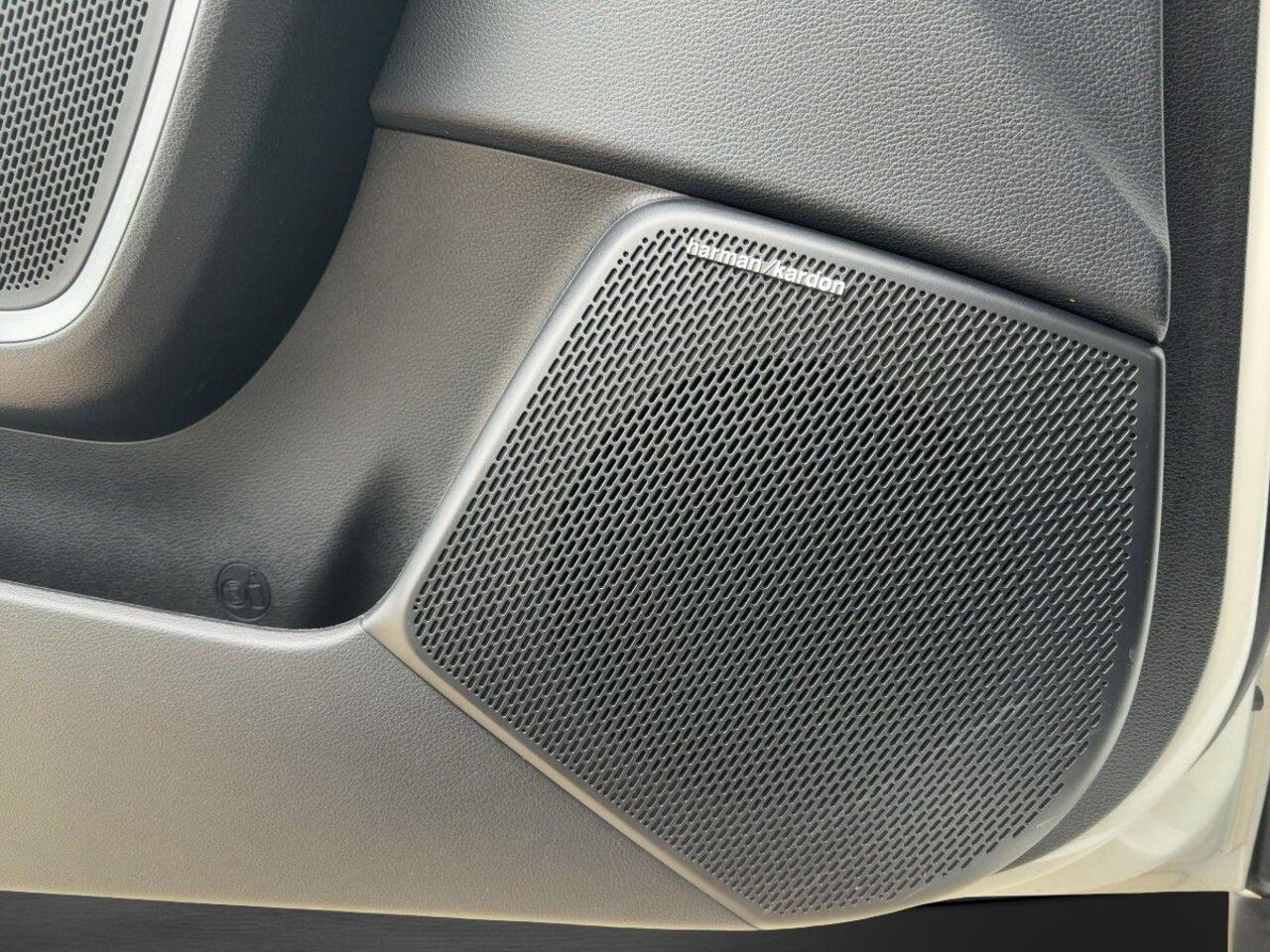 KIA e-Soul INSPIRATION *WP* NAVI* Ansicht 12 für Fahrzeugdetailseite