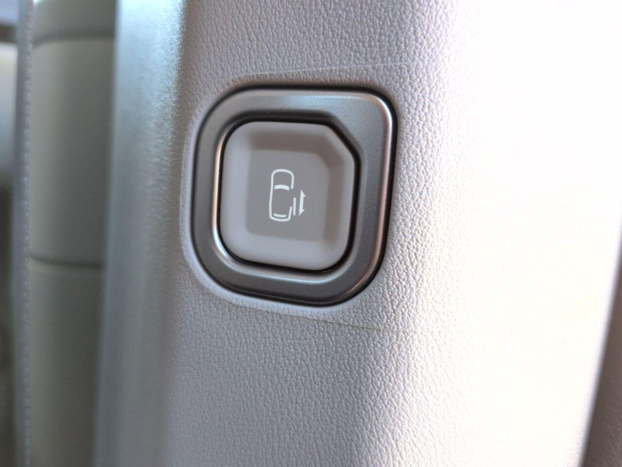 KIA PV5 Passenger ELITE 5-sitz 71.2 kWh *WP*P2*P3*P4*P5* Ansicht 12 für Fahrzeugdetailseite