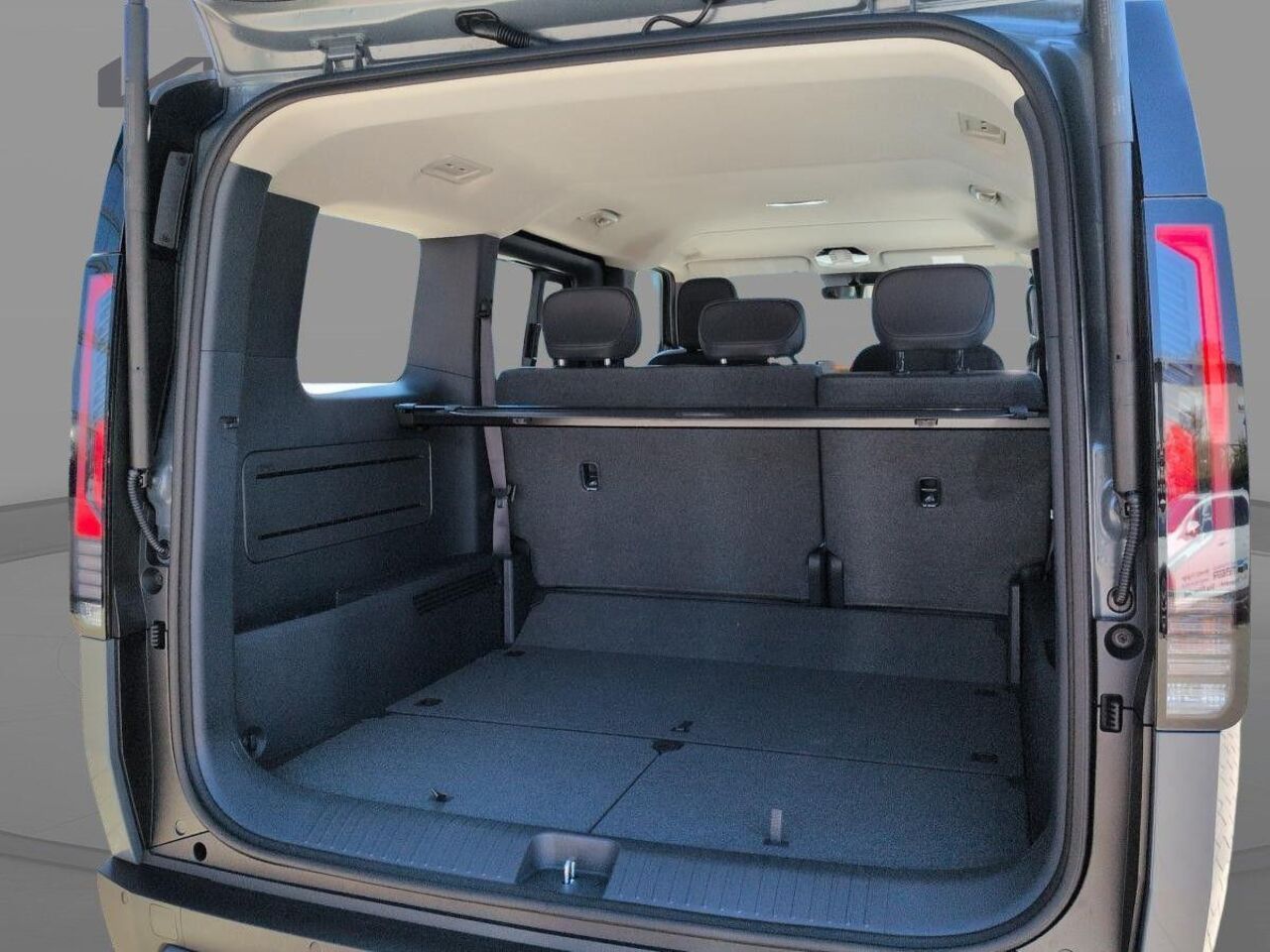KIA PV5 Passenger ELITE 5-sitz 71.2 kWh *WP*P2*P3*P4* Ansicht 5 für Fahrzeugdetailseite