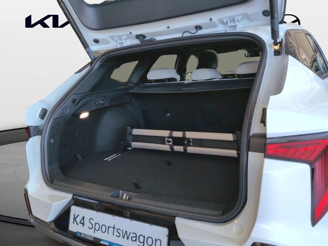 KIA K4 Sportswagon 1.6T GT-LINE *P5*P6*P7*P8*P9* Ansicht 5 für Fahrzeugdetailseite