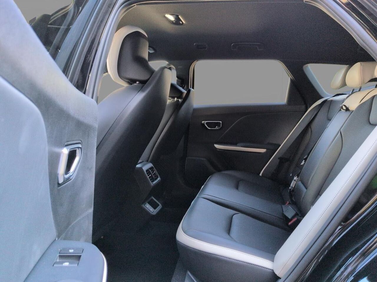 KIA K4 Sportswagon 1.6T GT-LINE *P5*P6*P7*P8* Ansicht 7 für Fahrzeugdetailseite