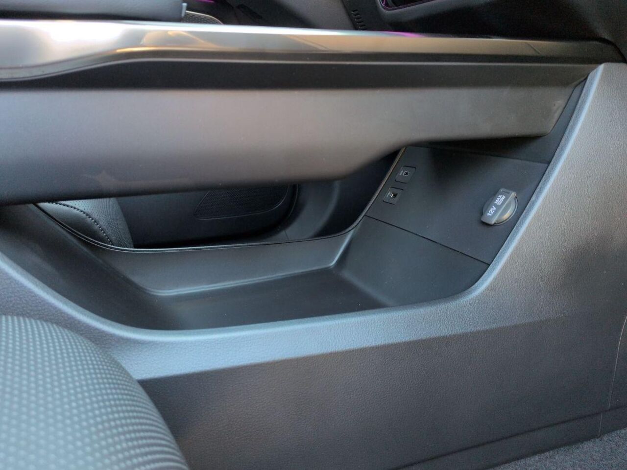 MAZDA CX-6e TAKUMI *HEAD-UP*LED*AMBIENTE*LEDER*360°* Ansicht 14 für Fahrzeugdetailseite