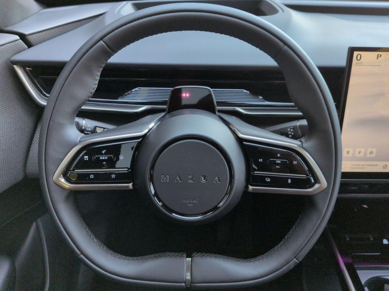 MAZDA CX-6e TAKUMI *HEAD-UP*LED*AMBIENTE*LEDER*360°* Ansicht 9 für Fahrzeugdetailseite