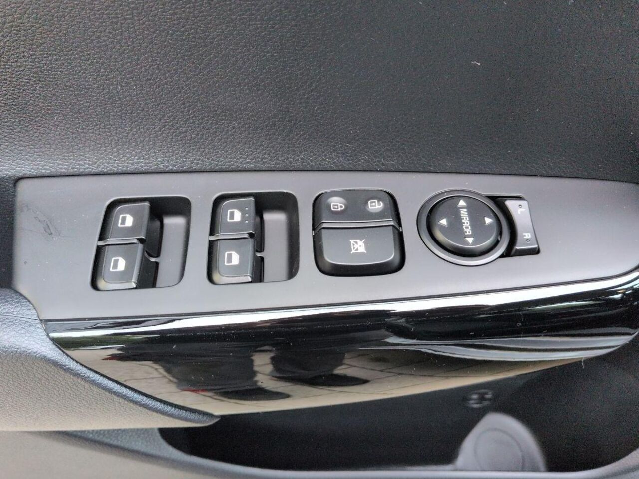 KIA Picanto 1.0 VISION *KAMERA* NAVI* Sitzheizung* Ansicht 12 für Fahrzeugdetailseite