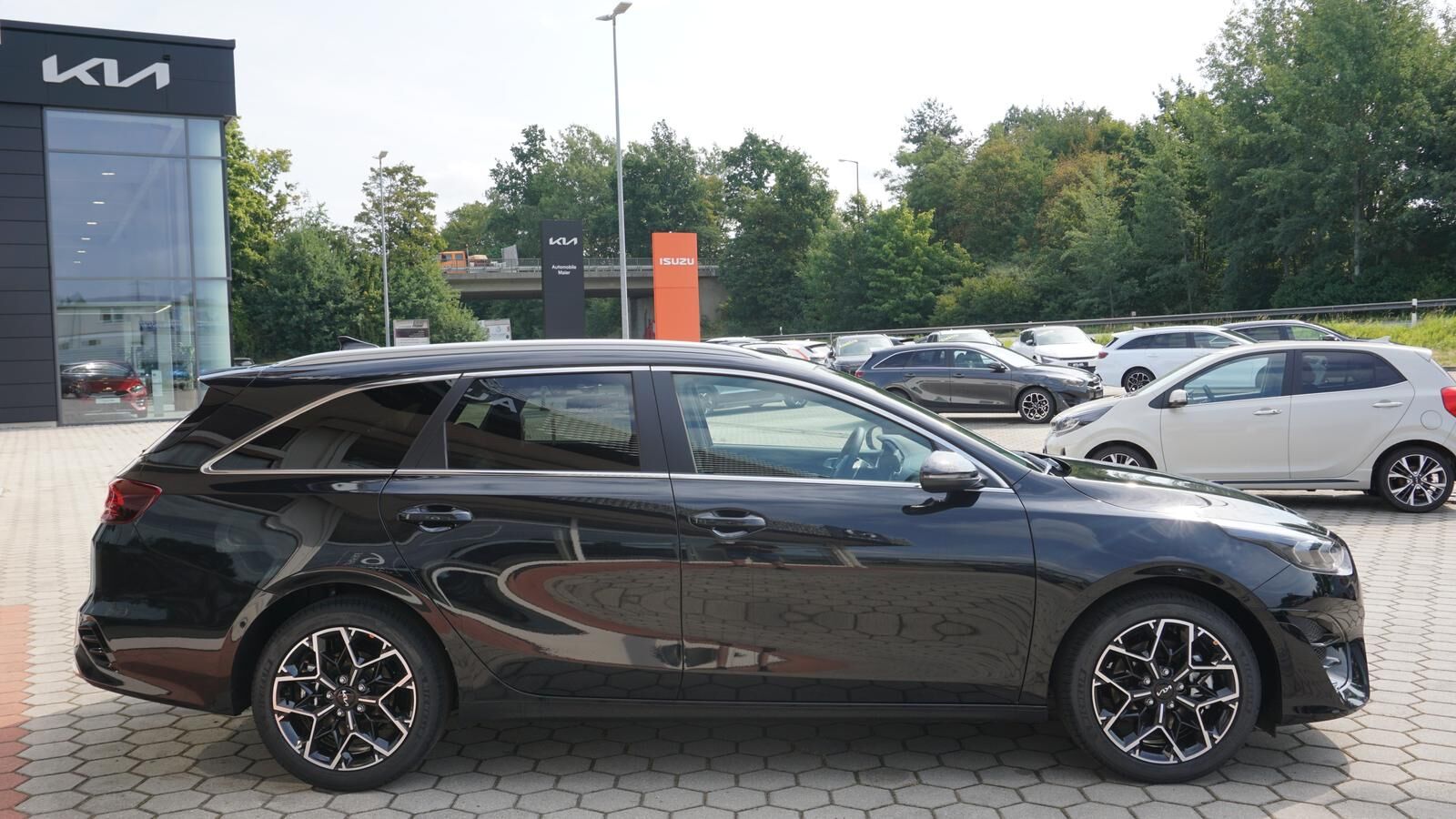 KIA Ceed Sportswagon Ceed SW 1.5 TGDI DCT GT-LINE *LED* NAVI* KAMERA* Ansicht 4 für Fahrzeugdetailseite