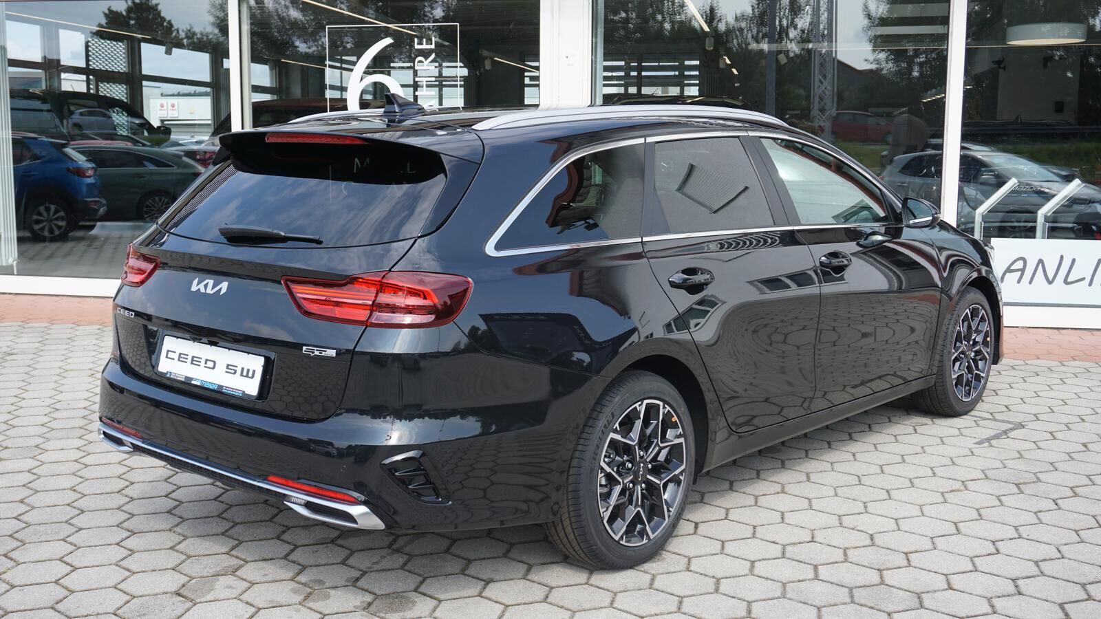 KIA Ceed Sportswagon Ceed SW 1.5 TGDI DCT GT-LINE *LED* NAVI* KAMERA* Ansicht 9 für Fahrzeugdetailseite