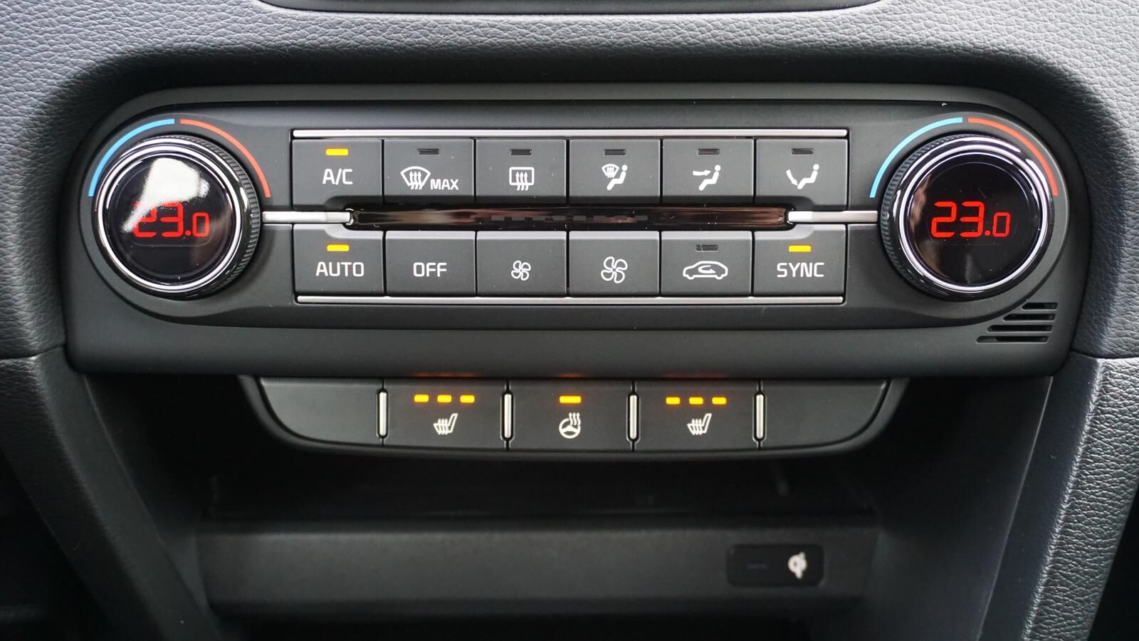 KIA Ceed Sportswagon Ceed SW 1.5 TGDI GT-LINE *LED* NAVI* KAMERA* Ansicht 17 für Fahrzeugdetailseite