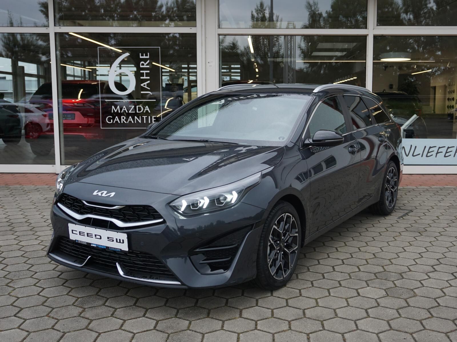 KIA Ceed Sportswagon Ceed SW 1.5 TGDI GT-LINE *LED* NAVI* KAMERA* Ansicht 2 für Fahrzeugdetailseite