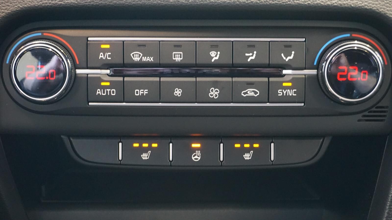 KIA Ceed SW 1.5 TGDI GT-LINE *LED* KAMERA* NAVI* Ansicht 17 für Fahrzeugdetailseite