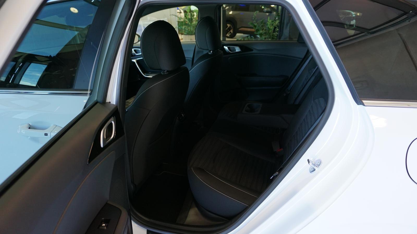 KIA Ceed SW 1.5 TGDI GT-LINE *LED* KAMERA* NAVI* Ansicht 7 für Fahrzeugdetailseite