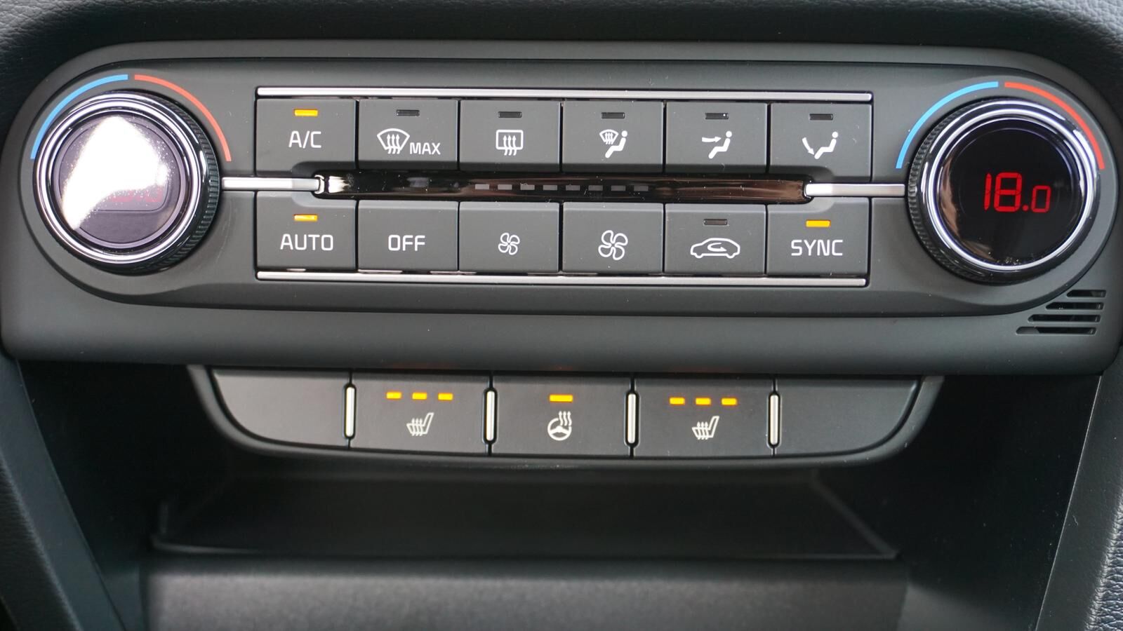 KIA Ceed SW 1.5 TGDI GT-LINE *LED* KAMERA* NAVI* Ansicht 17 für Fahrzeugdetailseite