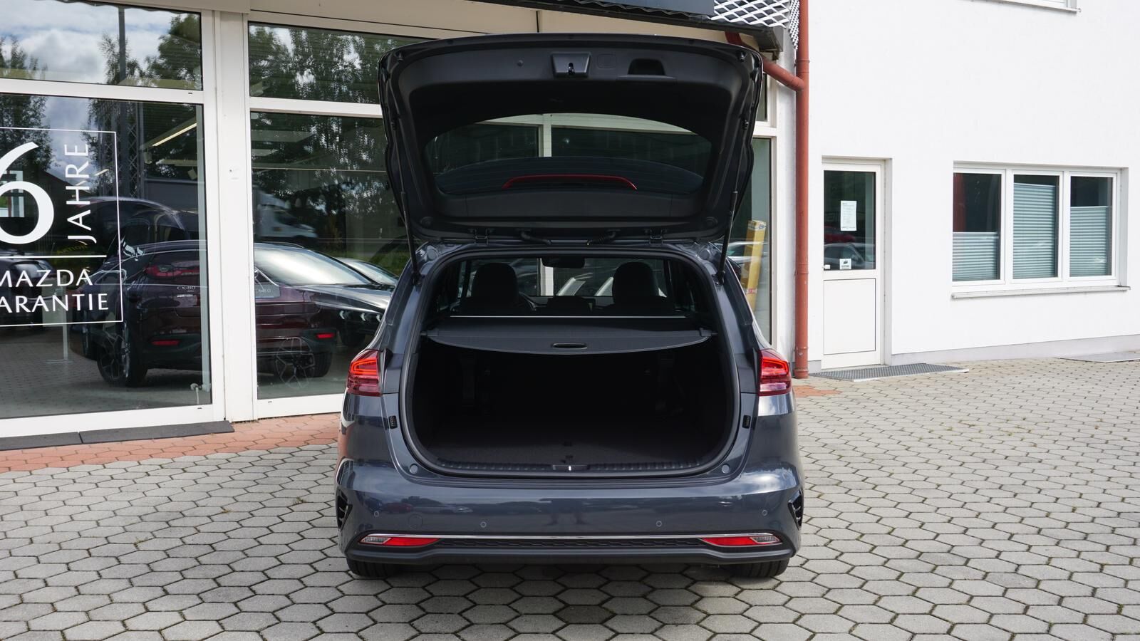 KIA Ceed Sportswagon Ceed SW 1.5 TGDI NIGHTLINE *LED* NAVI* KAMERA* Ansicht 11 für Fahrzeugdetailseite