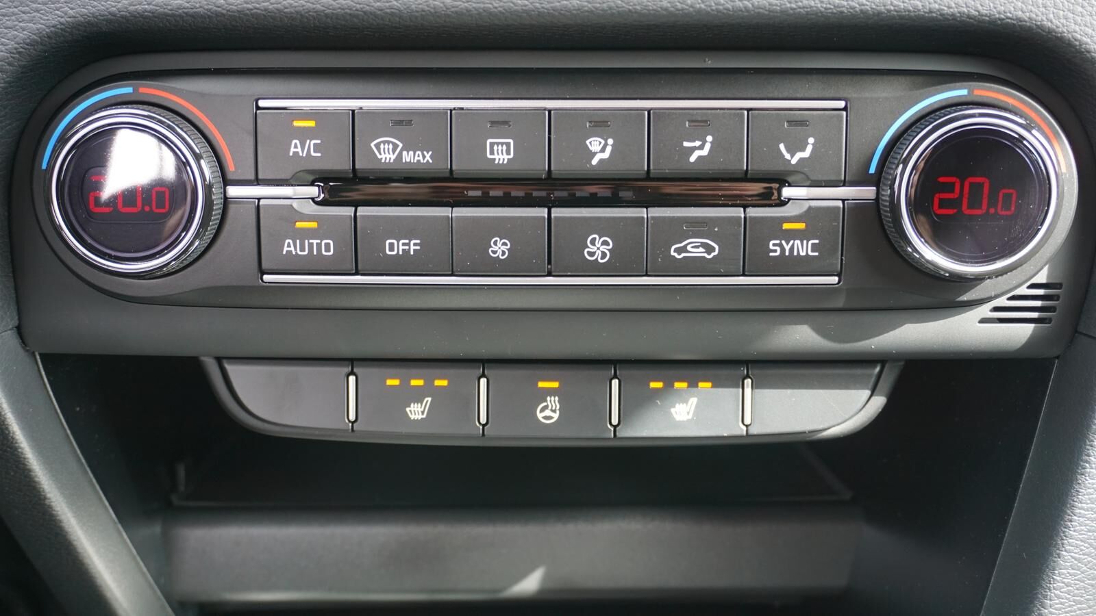 KIA Ceed Sportswagon Ceed SW 1.5 TGDI NIGHTLINE *LED* NAVI* KAMERA* Ansicht 17 für Fahrzeugdetailseite
