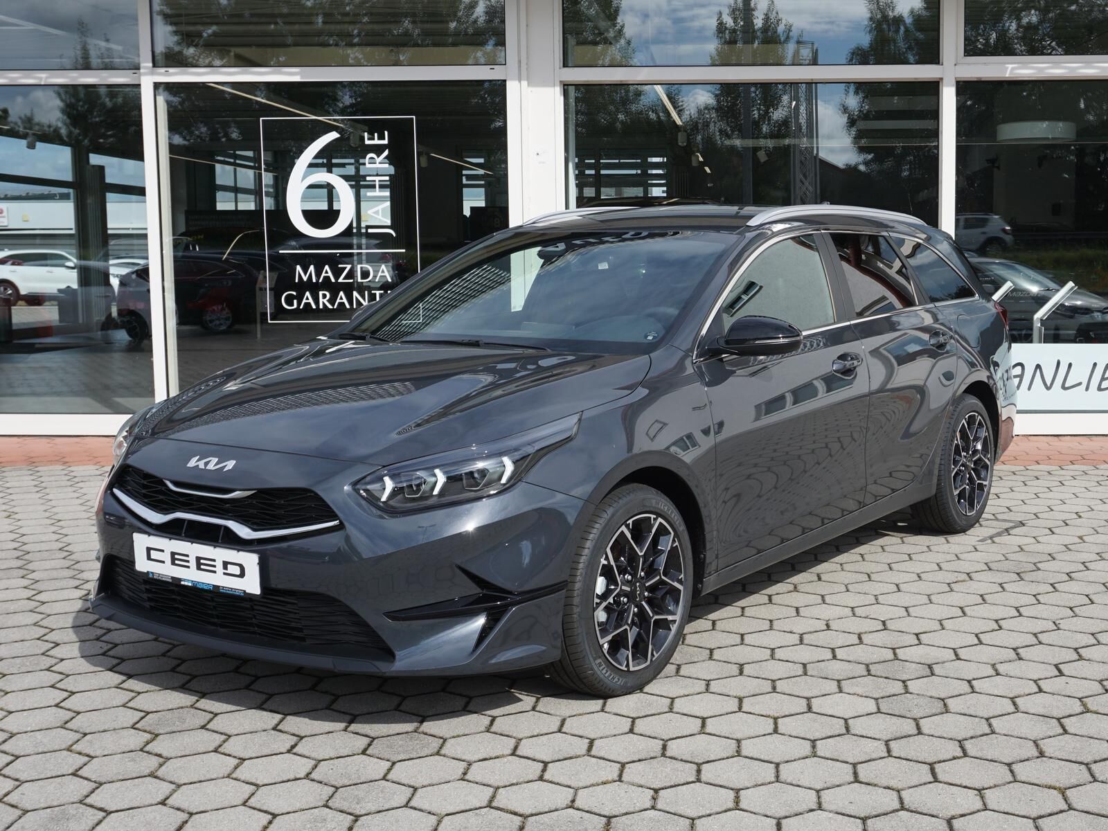 KIA Ceed Sportswagon Ceed SW 1.5 TGDI NIGHTLINE *LED* NAVI* KAMERA* Ansicht 2 für Fahrzeugdetailseite
