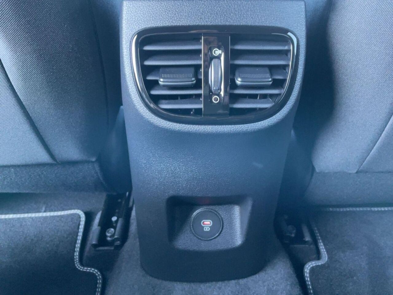 KIA Ceed Sportswagon Ceed SW 1.5 TGDI DCT GT-LINE *LED* NAVI* KAMERA* Ansicht 10 für Fahrzeugdetailseite
