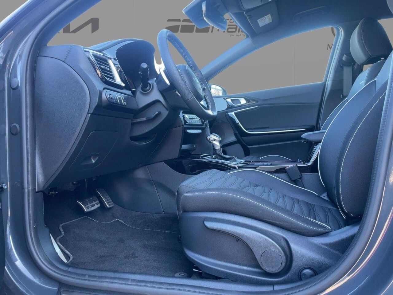 KIA Ceed Sportswagon Ceed SW 1.5 TGDI DCT GT-LINE *LED* NAVI* KAMERA* Ansicht 6 für Fahrzeugdetailseite