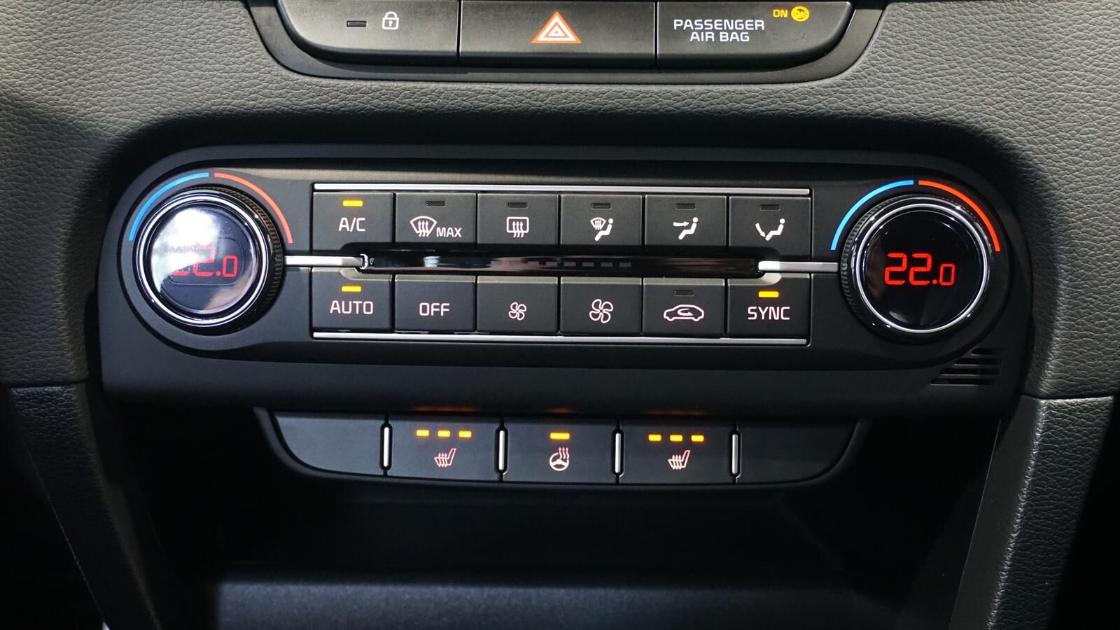 KIA Ceed 1.5 TGDI DCT GT-LINE *LED* KAMERA* NAVI* Ansicht 16 für Fahrzeugdetailseite