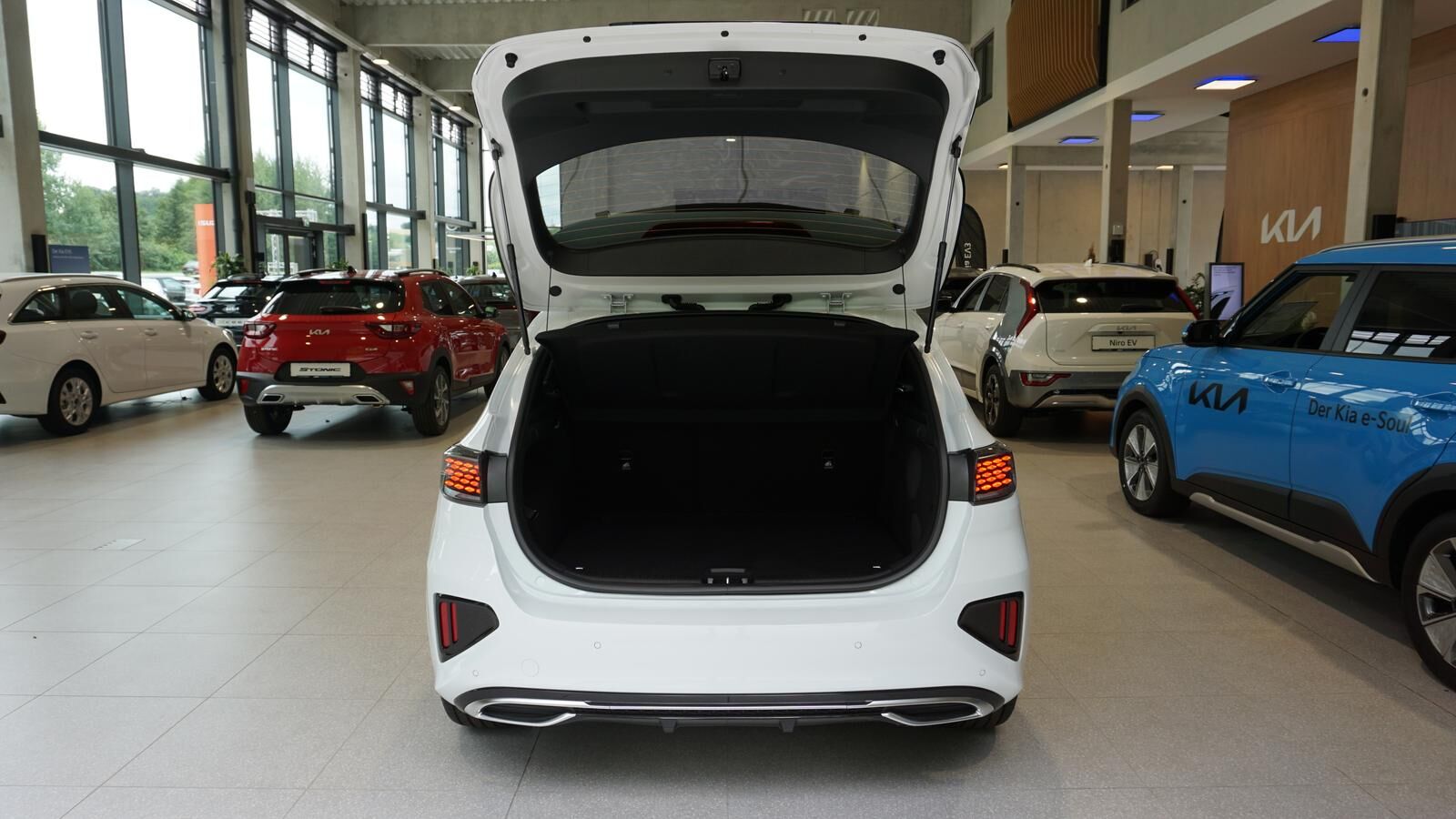 KIA Ceed 1.5 TGDI DCT GT-LINE *LED* KAMERA* NAVI* Ansicht 7 für Fahrzeugdetailseite