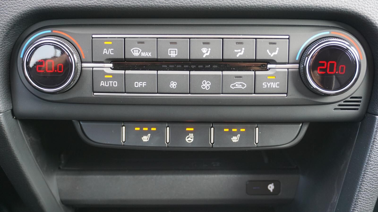 KIA Ceed Sportswagon Ceed SW 1.5 TGDI DCT GT-LINE *LED* NAVI* KAMERA* Ansicht 17 für Fahrzeugdetailseite