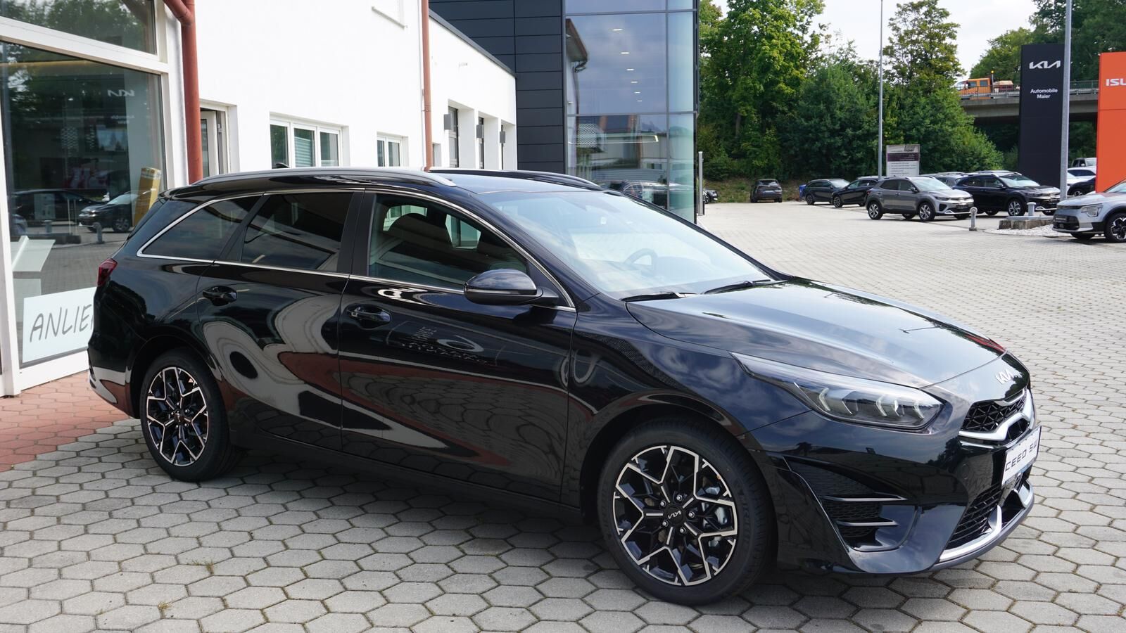 KIA Ceed Sportswagon Ceed SW 1.5 TGDI DCT GT-LINE *LED* NAVI* KAMERA* Ansicht 5 für Fahrzeugdetailseite