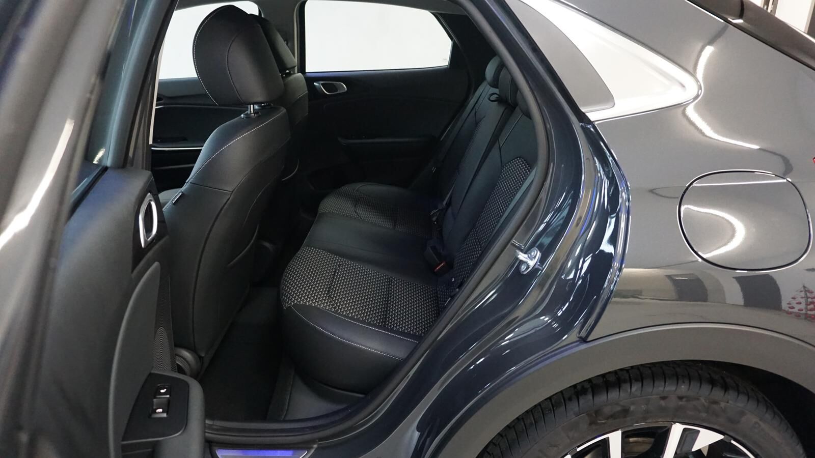KIA XCeed 1.6 T-GDI DCT7 Spirit *XclusicveP3*Navi* Ansicht 6 für Fahrzeugdetailseite