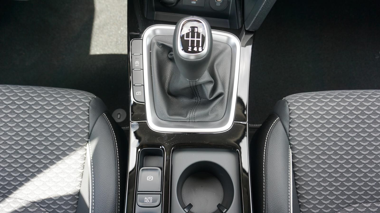 KIA XCeed 1.5 T-GDI SPIRIT Ansicht 18 für Fahrzeugdetailseite