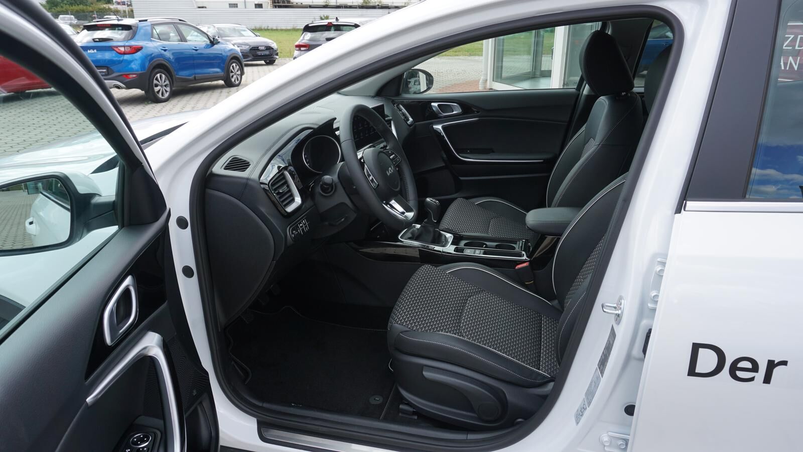 KIA XCeed 1.5 T-GDI SPIRIT Ansicht 6 für Fahrzeugdetailseite