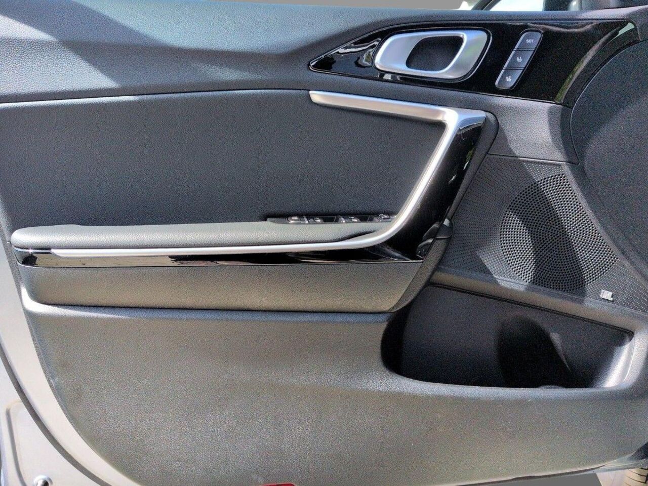 KIA XCeed 1.6 T-GDI GT-LINE *LEDER-PAKET* Ansicht 11 für Fahrzeugdetailseite