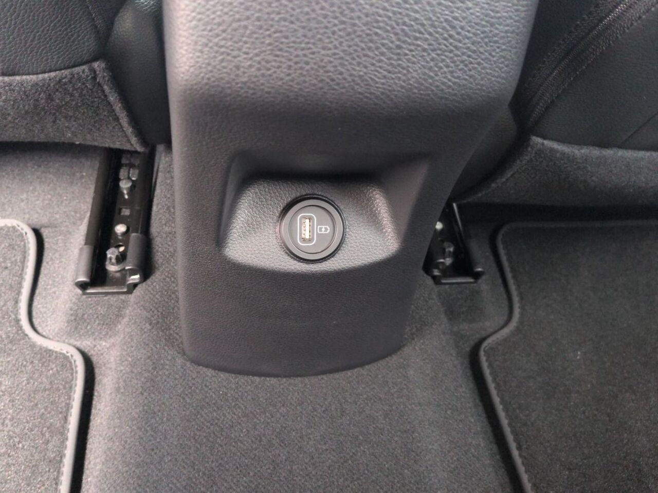 KIA Stonic 1.0 TGDI DCT  GT-LINE *LED* NAVI* KAMERA* Ansicht 12 für Fahrzeugdetailseite
