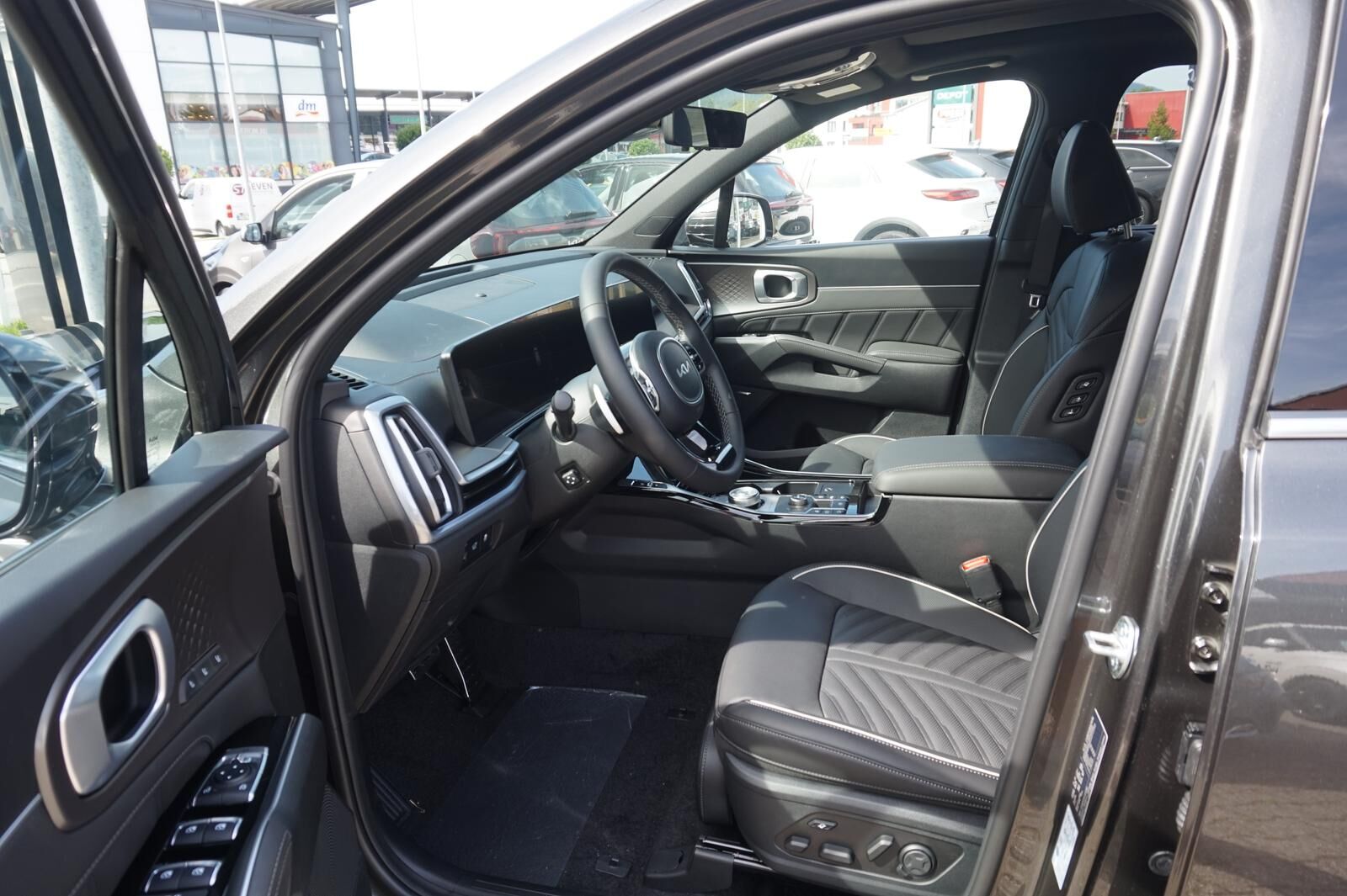 KIA Sorento 2.2 CRDi AWD PLATINUM 7-SITZE *PANODACH* Ansicht 13 für Fahrzeugdetailseite