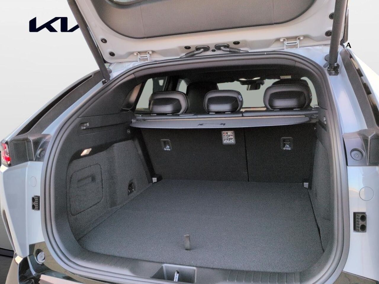 MAZDA CX-6e TAKUMI *HEAD-UP*LED*AMBIENTE*LEDER*360°* Ansicht 5 für Fahrzeugdetailseite
