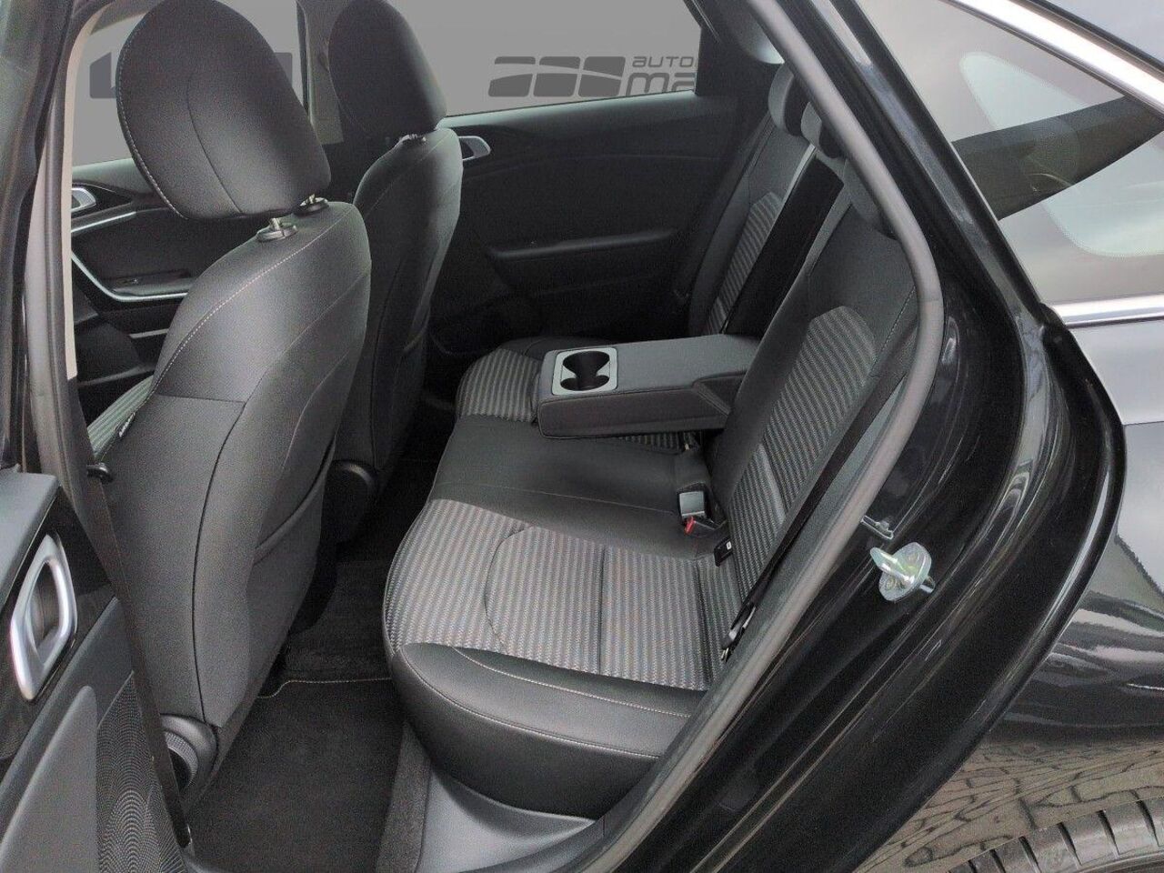 KIA Ceed 1.5 JBL SOUND EDITION *NAVI*SITZHEIZUNG* Ansicht 7 für Fahrzeugdetailseite