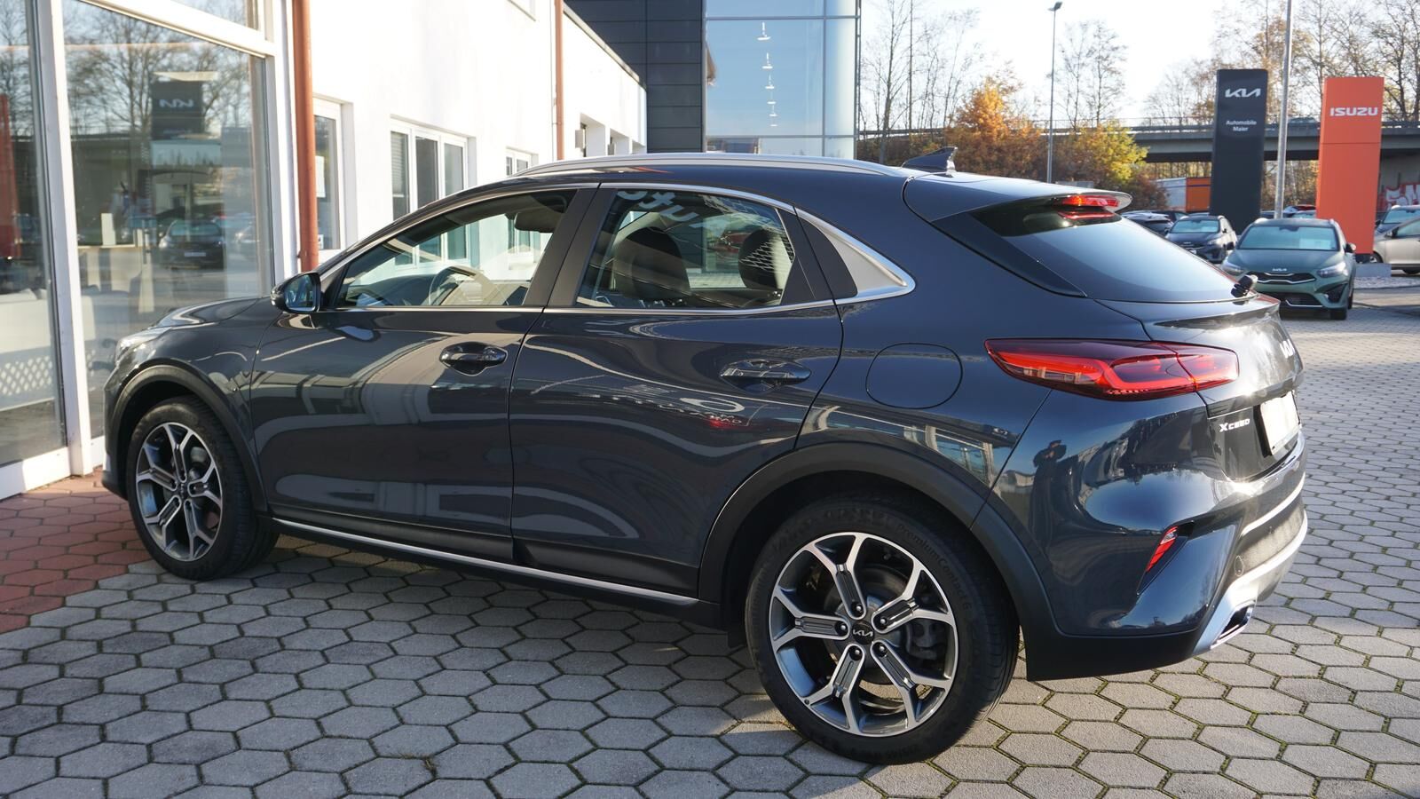KIA XCeed 1.5 T-GDI 160PS SPIRIT *LED* NAVI* XCL* Ansicht 10 für Fahrzeugdetailseite