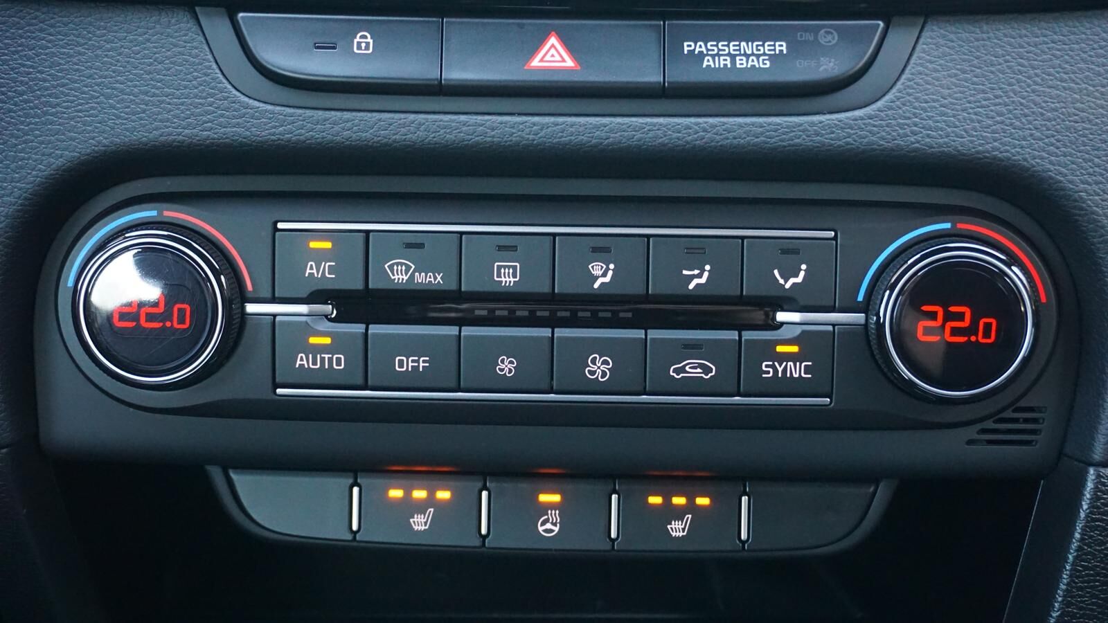KIA XCeed 1.5 T-GDI 160PS SPIRIT *LED* NAVI* XCL* Ansicht 17 für Fahrzeugdetailseite