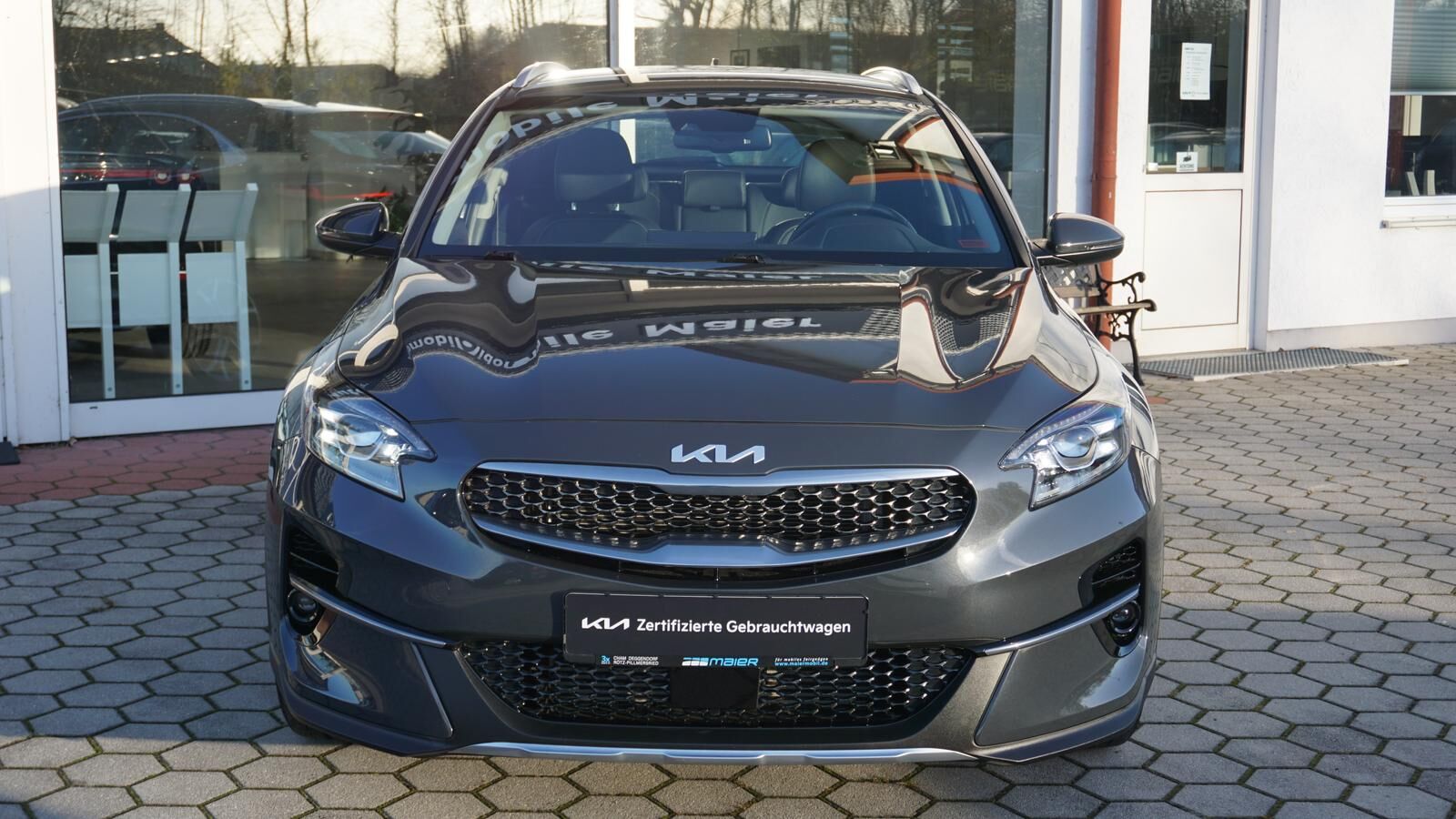 KIA XCeed 1.5 T-GDI 160PS SPIRIT *LED* NAVI* XCL* Ansicht 3 für Fahrzeugdetailseite