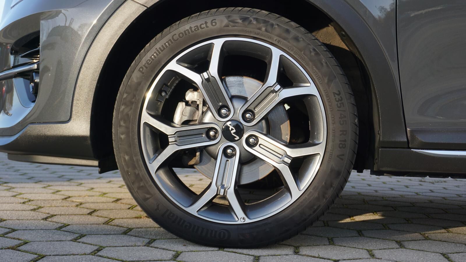 KIA XCeed 1.5 T-GDI 160PS SPIRIT *LED* NAVI* XCL* Ansicht 8 für Fahrzeugdetailseite