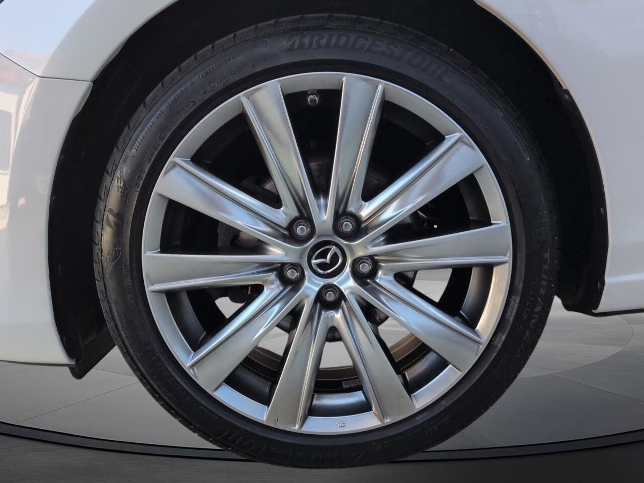 MAZDA 6 2.5 AT TAKUMI *NAVI*BOSE*HEAD-UP*GLASDACH* Ansicht 10 für Fahrzeugdetailseite