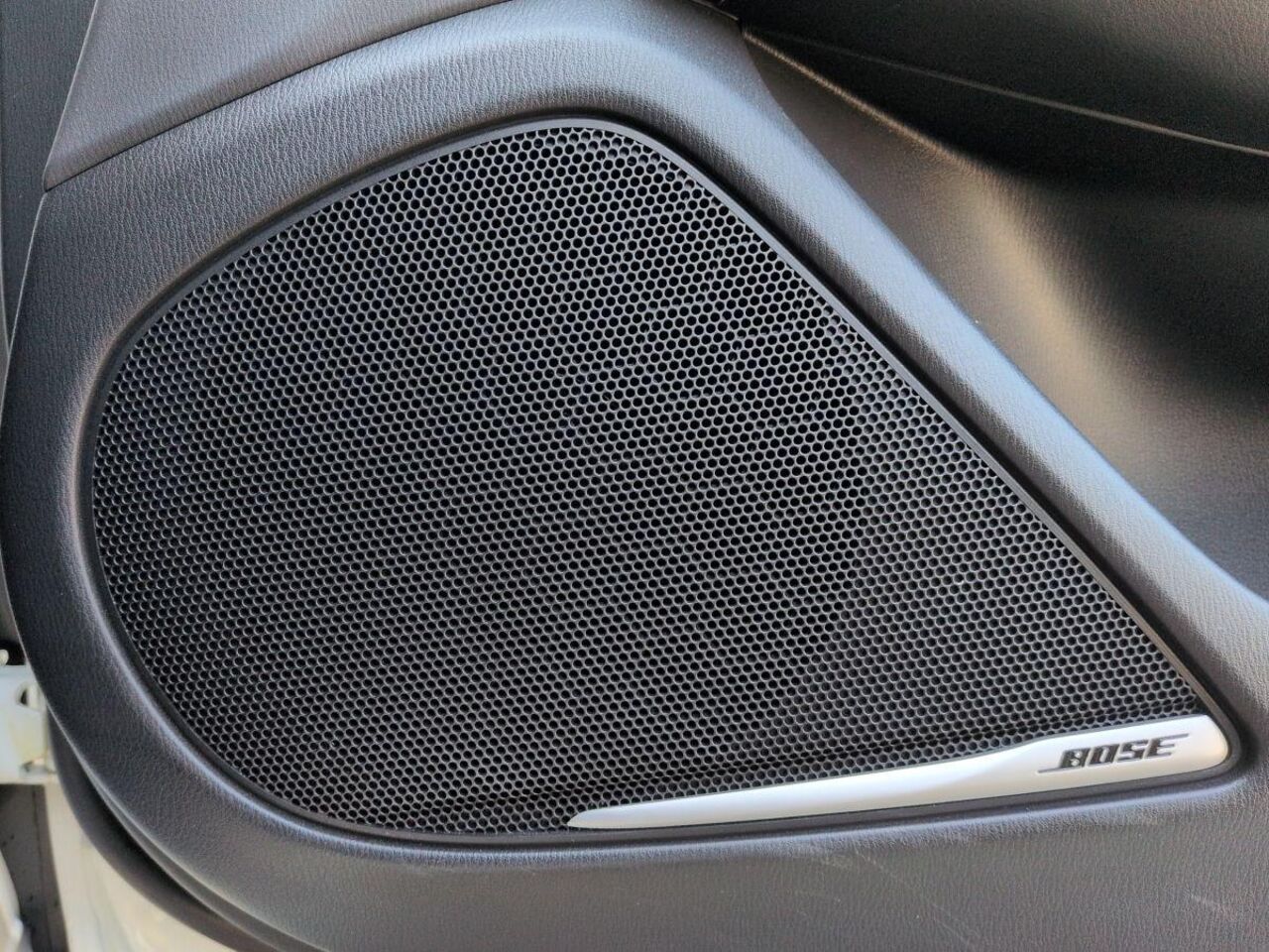 MAZDA 6 2.5 AT TAKUMI *NAVI*BOSE*HEAD-UP*GLASDACH* Ansicht 13 für Fahrzeugdetailseite