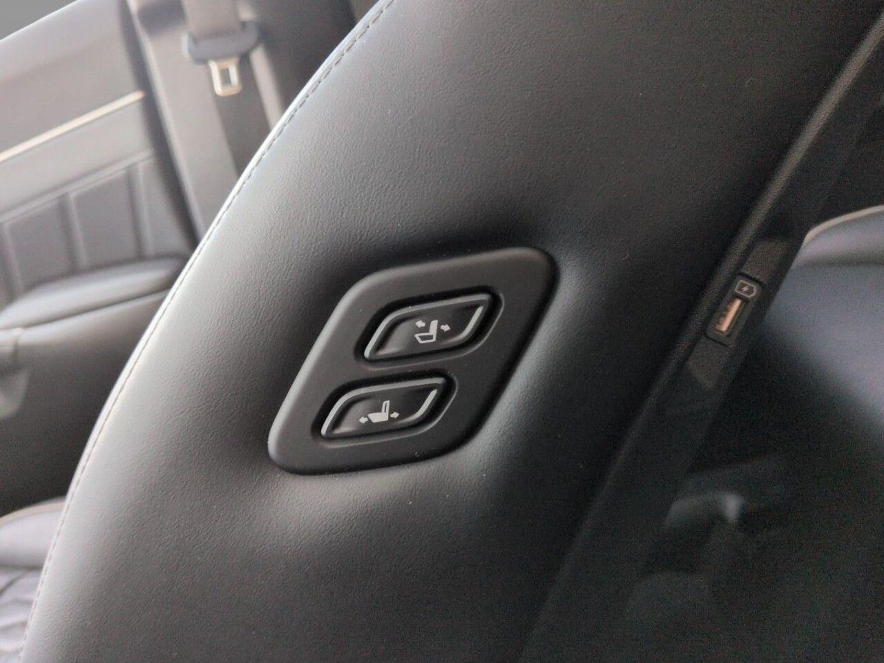 KIA Sorento 2.2 4WD SPIRIT *LEDER*PANORAMADACH* Ansicht 16 für Fahrzeugdetailseite