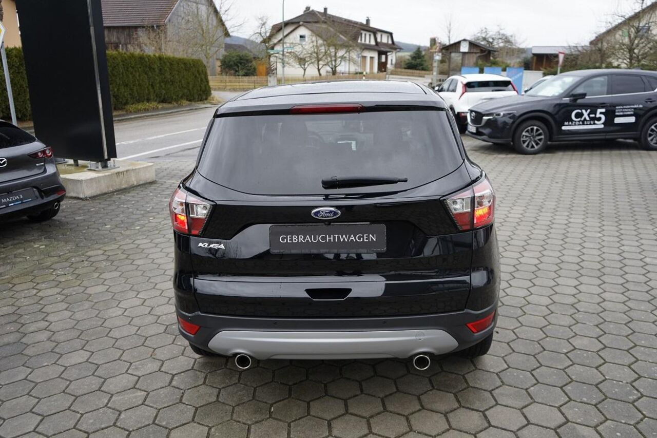 FORD Kuga 2.0 TDCi TITANIUM AWD *BI-XENON*SHZ*AHK* Ansicht 14 für Fahrzeugdetailseite