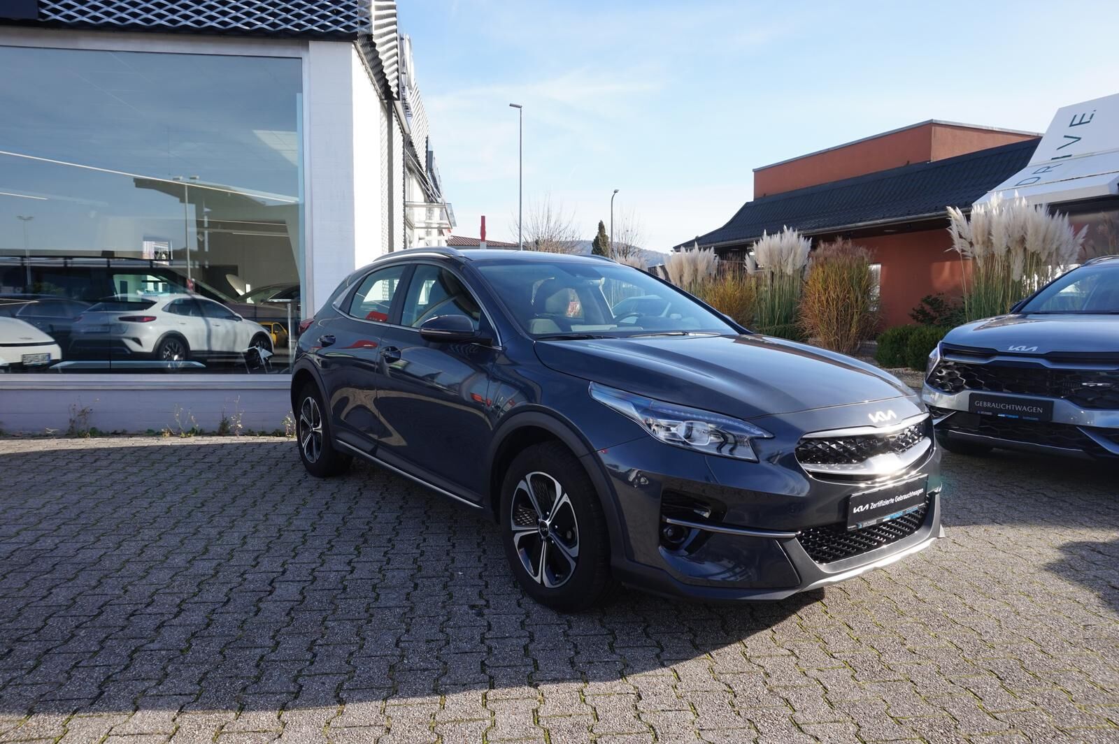 KIA XCeed Plug-in Hybrid Vision *NAVI* KAMERA* LED* Ansicht 4 für Fahrzeugdetailseite