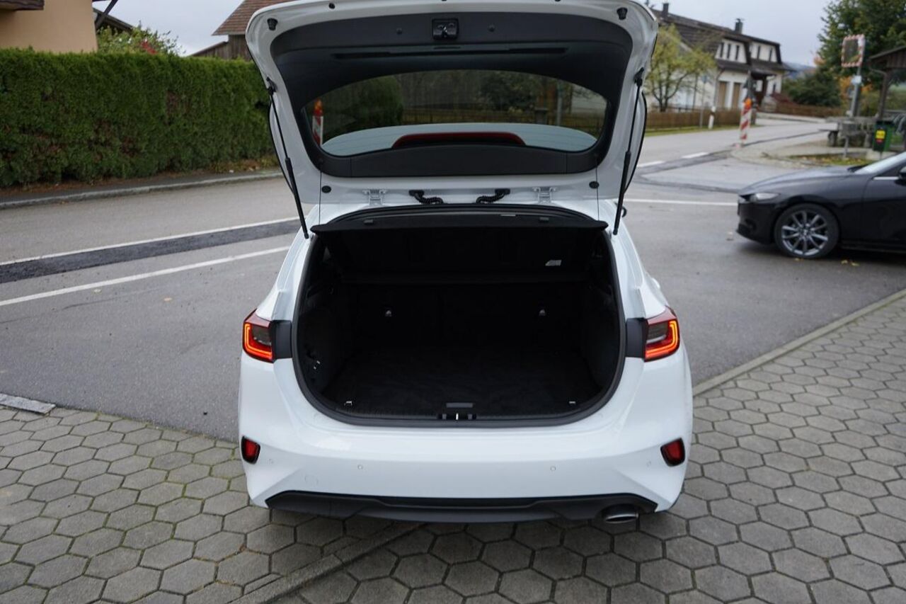 KIA Ceed 1.5 TGDI TEAM SPIRIT *LED*NAVI*KAMERA* Ansicht 14 für Fahrzeugdetailseite