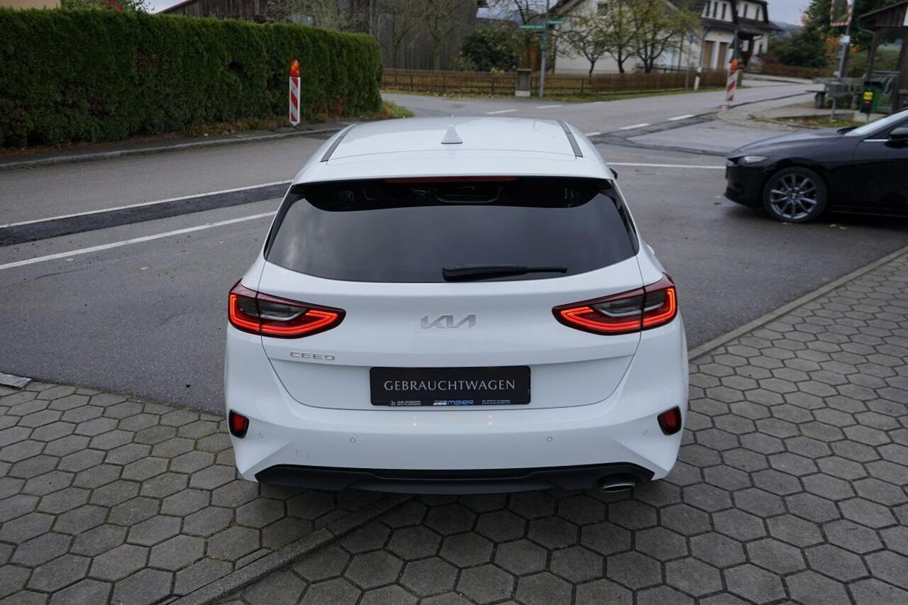 KIA Ceed 1.5 TGDI TEAM SPIRIT *LED*NAVI*KAMERA* Ansicht 15 für Fahrzeugdetailseite